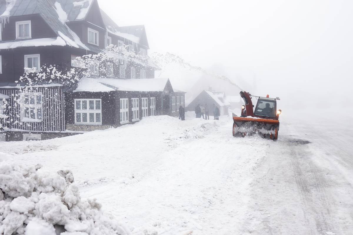 V Česku to bude opravdu divoké. Meteorologové vydali výstrahu, jde do tuhého